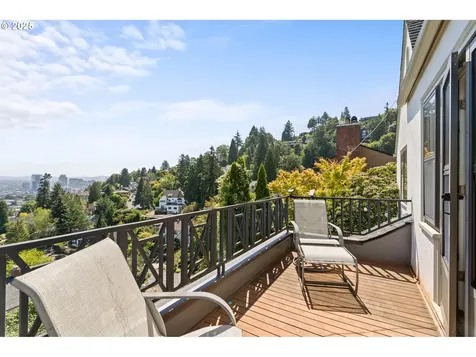 806 NW Albemarle Terrace Portland OR 97210