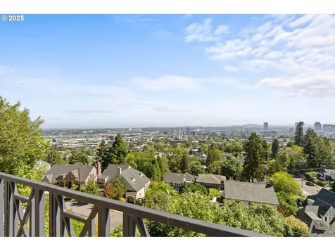 806 NW Albemarle Terrace Portland OR 97210