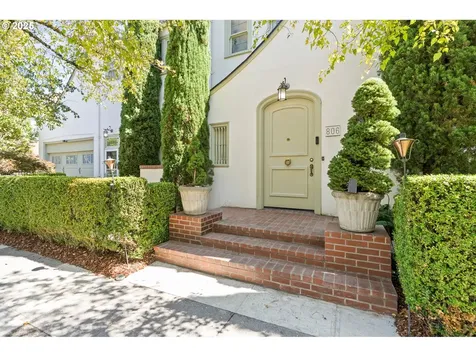 806 NW Albemarle Terrace Portland OR 97210