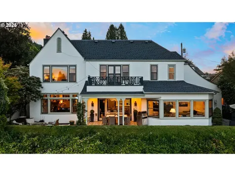 806 NW Albemarle Terrace Portland OR 97210