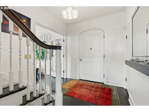 806 NW Albemarle Terrace Portland OR 97210