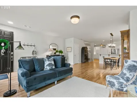 1402 SE Umatilla Street Portland OR 97202