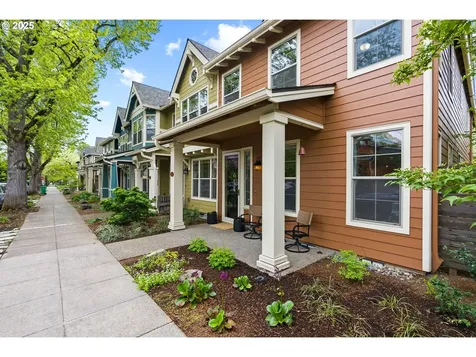1402 SE Umatilla Street Portland OR 97202