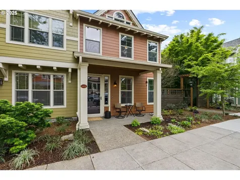 1402 SE Umatilla Street Portland OR 97202