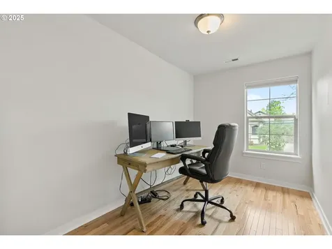1402 SE Umatilla Street Portland OR 97202