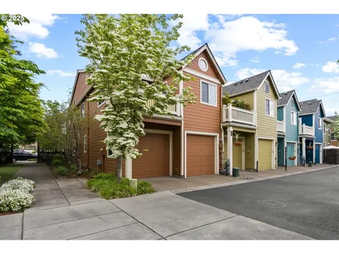 1402 SE Umatilla Street Portland OR 97202