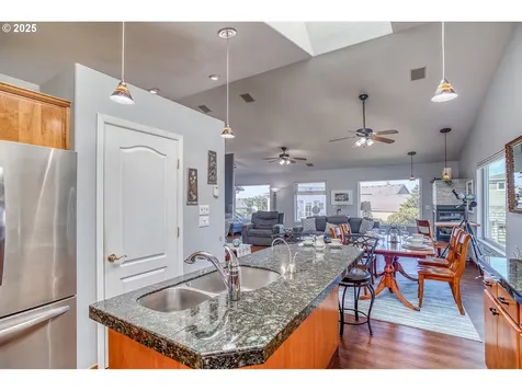 151 NW 73rd Court Newport OR 97365