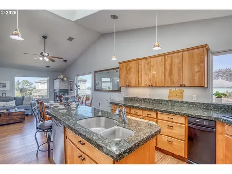 151 NW 73rd Court Newport OR 97365