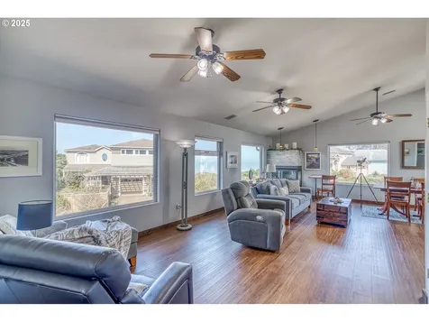 151 NW 73rd Court Newport OR 97365