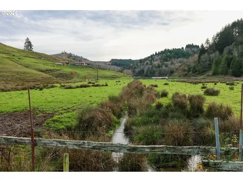 70033 Larsen Ranch Road North Bend OR 97459