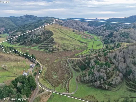 70033 Larsen Ranch Road North Bend OR 97459
