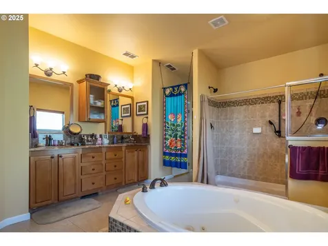 22638 Tiller Trail Highway Days Creek OR 97429