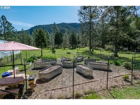 22638 Tiller Trail Highway Days Creek OR 97429