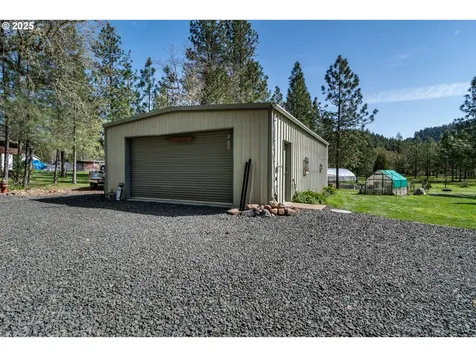 22638 Tiller Trail Highway Days Creek OR 97429