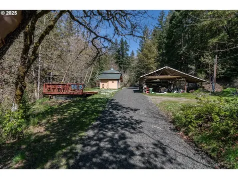 22638 Tiller Trail Highway Days Creek OR 97429