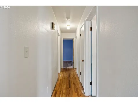 1402 SE Court Avenue Roseburg OR 97470