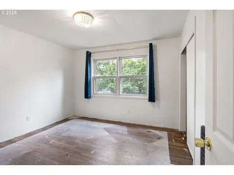 1402 SE Court Avenue Roseburg OR 97470