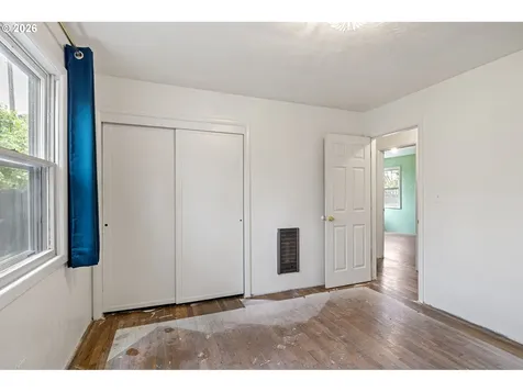 1402 SE Court Avenue Roseburg OR 97470