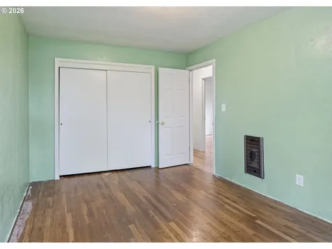 1402 SE Court Avenue Roseburg OR 97470