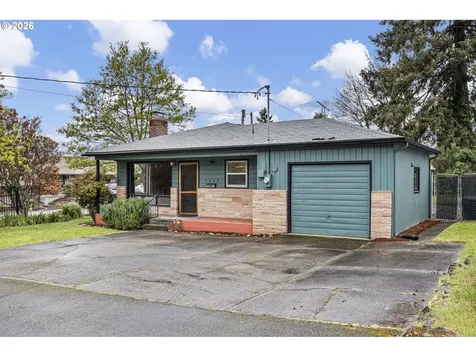1402 SE Court Avenue Roseburg OR 97470