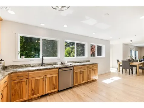 110 W Lauren Court Newberg OR 97132