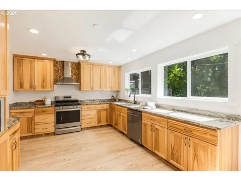 110 W Lauren Court Newberg OR 97132