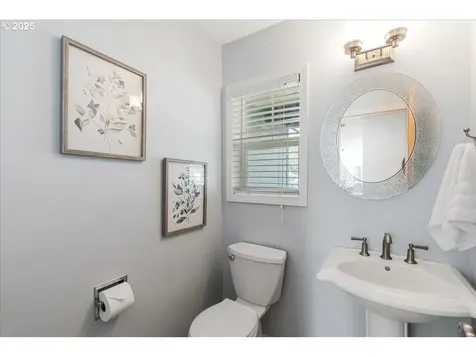 110 W Lauren Court Newberg OR 97132