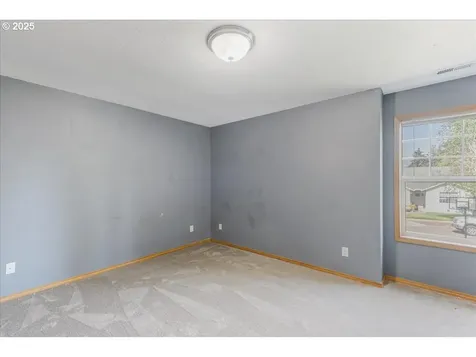 110 W Lauren Court Newberg OR 97132