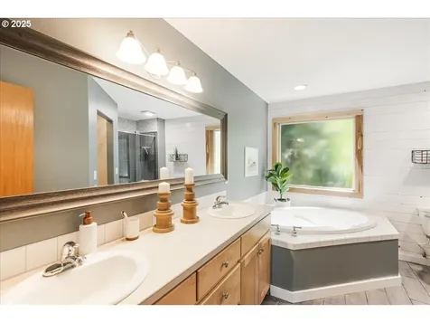 110 W Lauren Court Newberg OR 97132