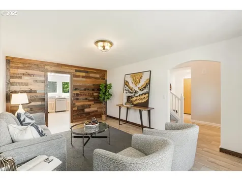 110 W Lauren Court Newberg OR 97132