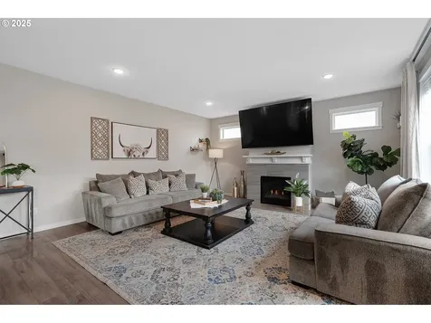 2151 SE 10th Place Canby OR 97013