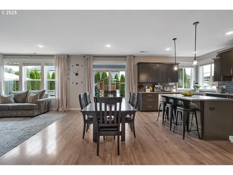 2151 SE 10th Place Canby OR 97013