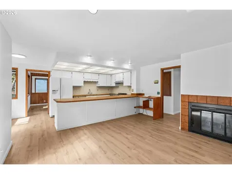 350 Loma Linda Lane Eugene OR 97405