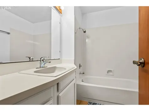 350 Loma Linda Lane Eugene OR 97405