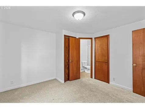 350 Loma Linda Lane Eugene OR 97405