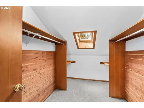 350 Loma Linda Lane Eugene OR 97405