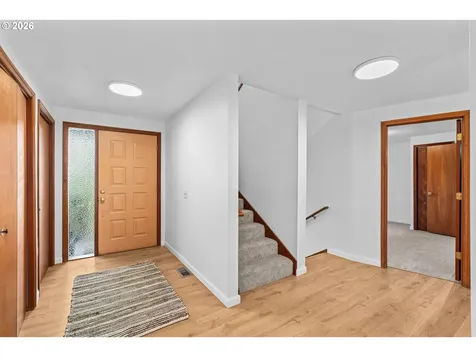 350 Loma Linda Lane Eugene OR 97405
