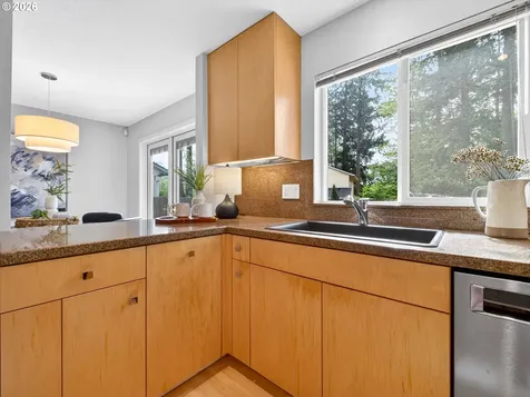 8940 SW Washington Drive Portland OR 97223
