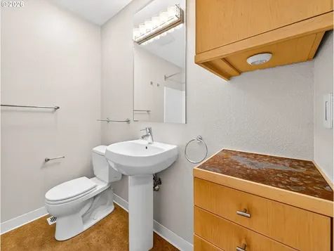8940 SW Washington Drive Portland OR 97223