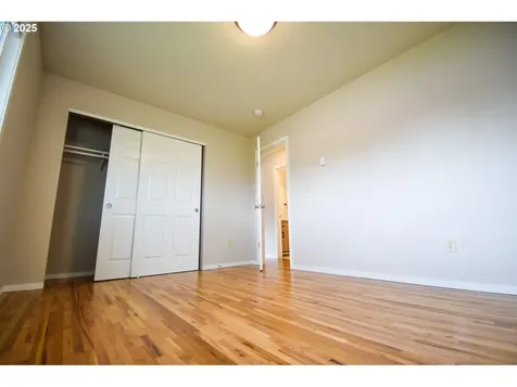 9145 NE Glisan Street Portland OR 97220