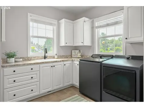 3217 Boardwalk Avenue Eugene OR 97401