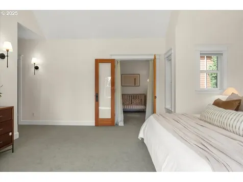 1509 S Carey Lane Portland OR 97219