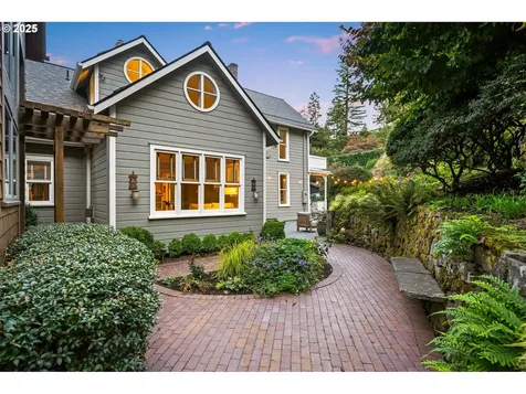1509 S Carey Lane Portland OR 97219