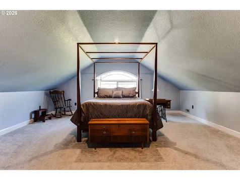 75990 Reservoir Road Cottage Grove OR 97424