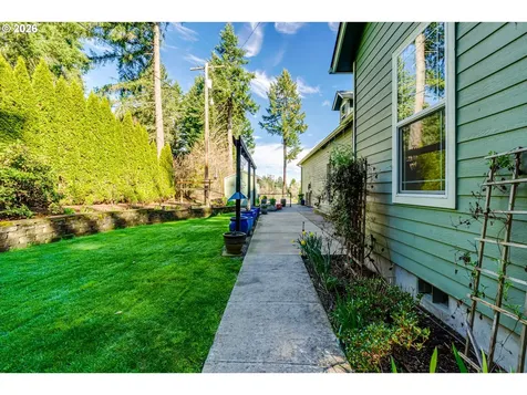 75990 Reservoir Road Cottage Grove OR 97424