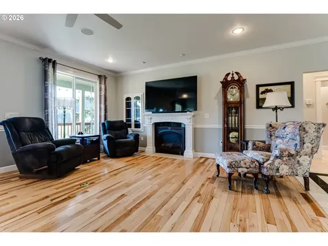 75990 Reservoir Road Cottage Grove OR 97424