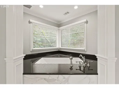 2944 Vale Court Lake Oswego OR 97034