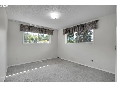 17481 S Eaden Road Oregon City OR 97045