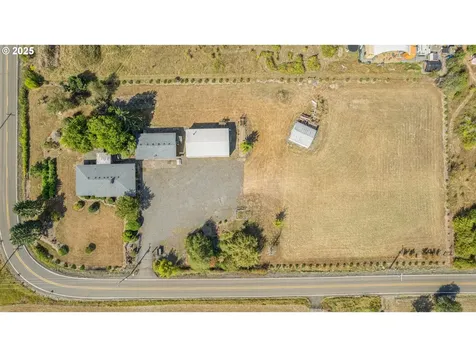 17481 S Eaden Road Oregon City OR 97045