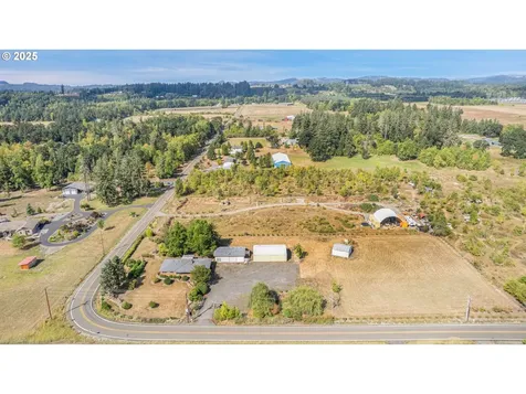 17481 S Eaden Road Oregon City OR 97045